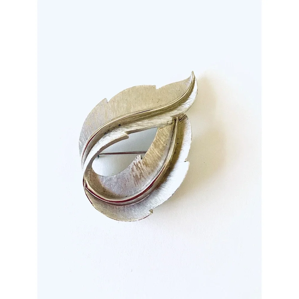 Signed Vintage CROWN TRIFARI Textured Leaf Shape Brooch Silver Tone